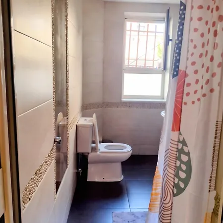 Era Echoes - Preserved Historical Appartement