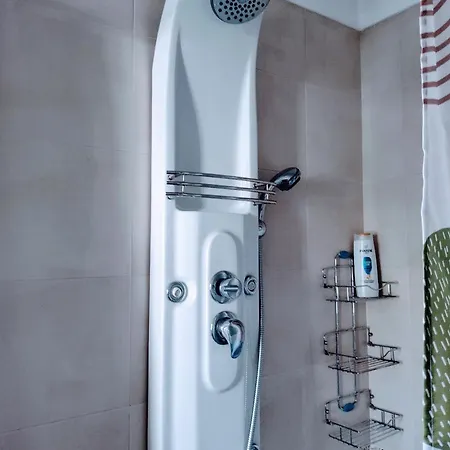 Era Echoes - Preserved Historical Appartement