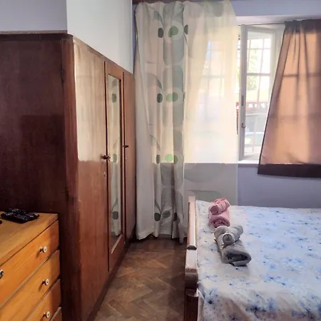 Era Echoes - Preserved Historical Appartement Tirana