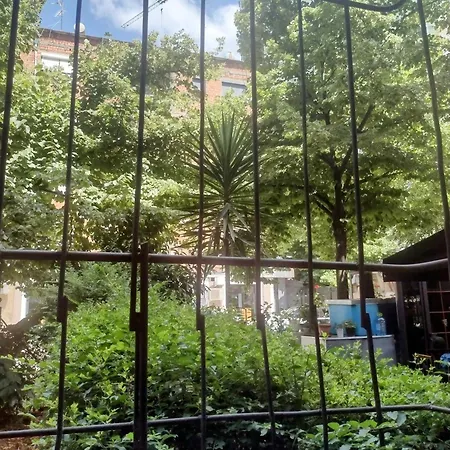 Era Echoes - Preserved Historical Appartement